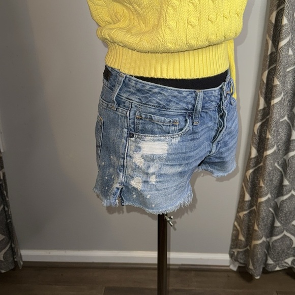 Abercrombie & Fitch Button-fly Cut Off denim Shorts - Picture 7 of 10